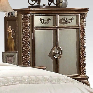 ACME Vendome Chest