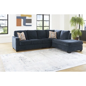 Ashley Furniture Aviemore Fabric Right 2-Piece Sectional w/Chaise