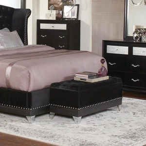 Coaster Barzini Tufted Rectangular Trunk w/Nailhead Black, Black