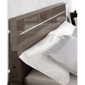 Camelgroup, Italy Platinum Legno Wood/LED Platform Bedroom Set, Silver Birch