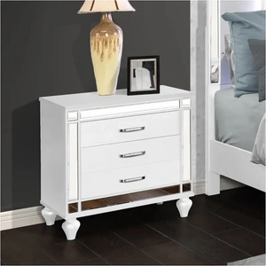 Bella Furniture SM Calipso Wood Nightstand w/3 Drawers