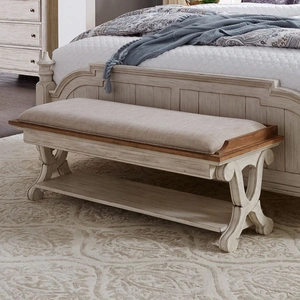 Liberty Furniture Farmhouse Reimagined Polyester/Wood Bed Bench, Antique White/Chestnut