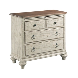 Kincaid Weatherford Baldwin Wood 3-Drawer Bachelors Chest w/Tray
