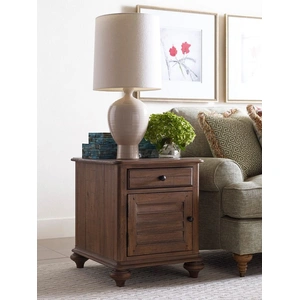 Kincaid Weatherford Rectangular Wood 1-Drawer Chairside Table w/Door