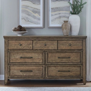 Liberty Furniture Carolina Park Wood 7-Drawer Dresser, Amber Brown