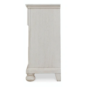 Ashley Furniture Robbinsdale 6-Drawer Wood Veneer Dresser, White