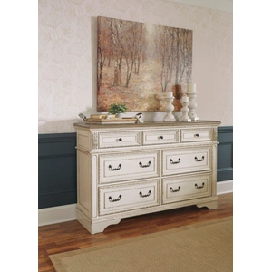 Ashley Furniture SM Realyn Wood 7-Drawer Dresser, White/Brown