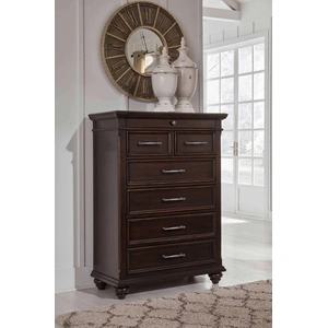 Ashley Furniture Ashley SM Brynhurst Wood 7-Drawer Chest, Dark Brown