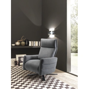 Natuzzi Editions Istante Fabric/Leather Swivel Electric Recliner