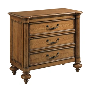 American Drew Berkshire Edmisten Wood Bachelors Chest w/Power Outlet & USB Charger w/3 Drawers, Cognac
