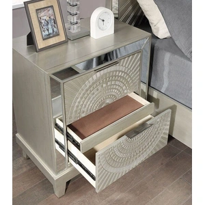 Furniture of America Valletta Polyresin/Mirror/Wood Nightstand w/2 Drawers & USB Charger, Champagne