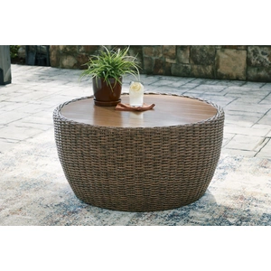 Ashley Furniture Double Point Round Woven Wicker/Aluminum Cocktail Table, Beige