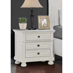 Bella Furniture SM Verona Wood Nightstand w/3 Drawers