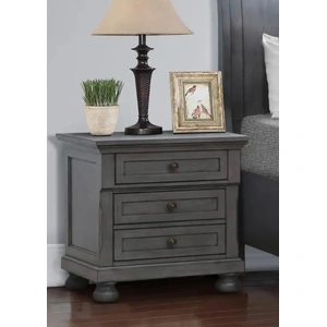 Bella Furniture SM Verona Wood Nightstand w/3 Drawers